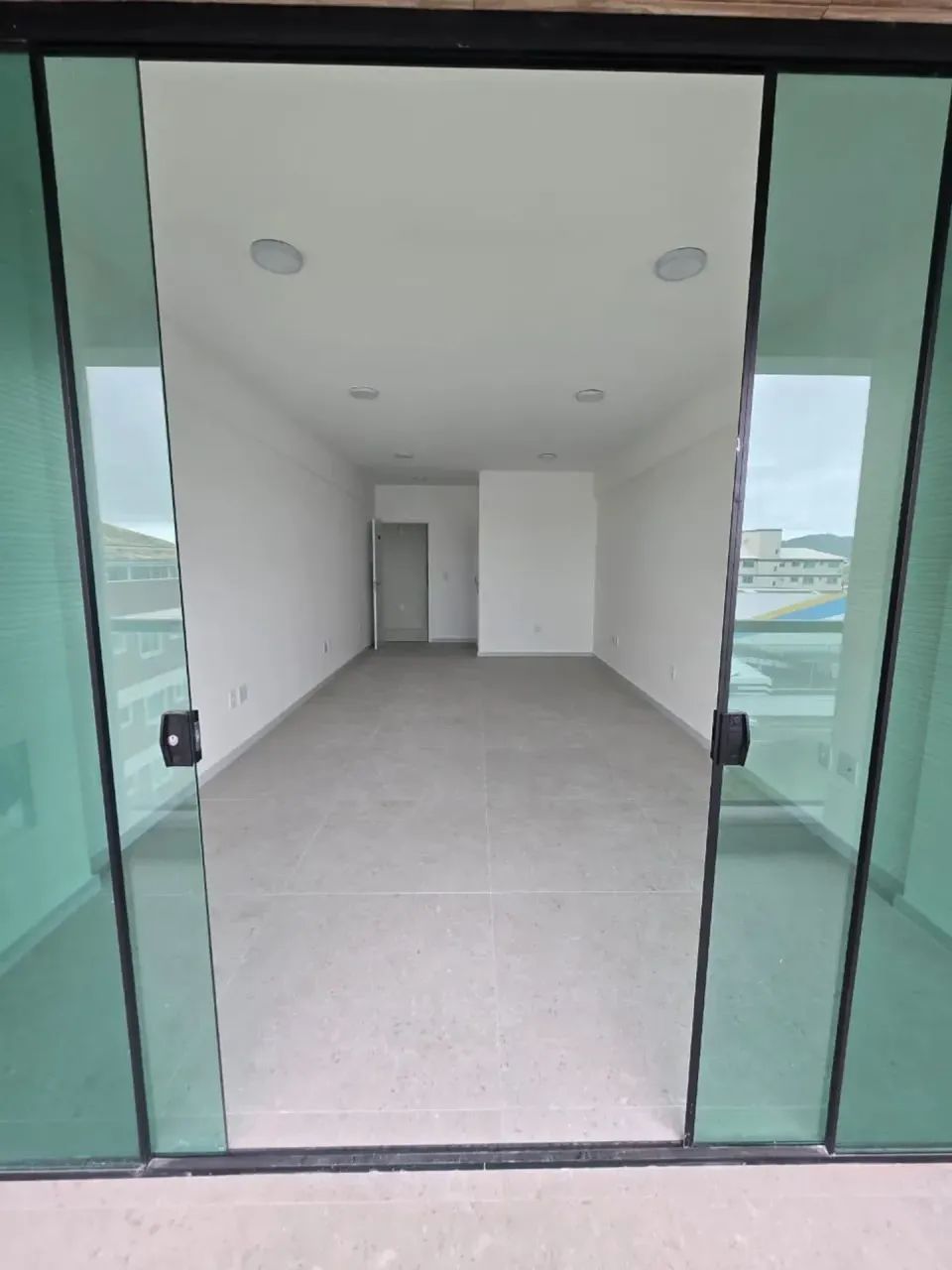 ALUGO SALA COMERCIAL EM CONDOMINIO DE ALTO PADRÃO - Foto 3