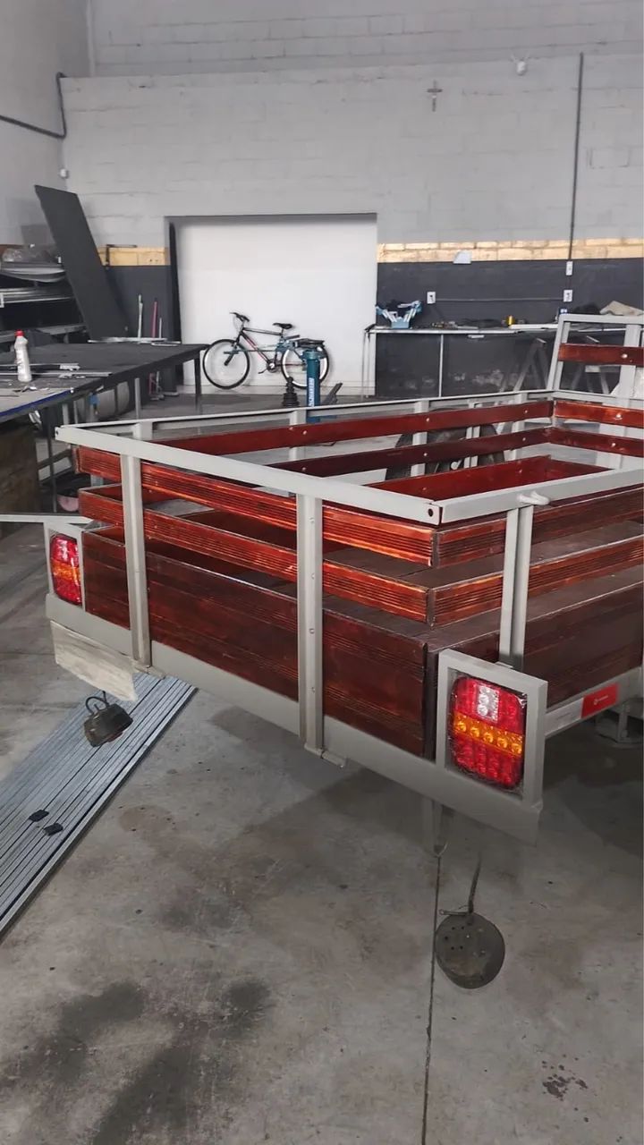 Vendo carrocinha 2022 pintura nova pneus novos emplacada 2026 pronta pra transferir  - Foto 3