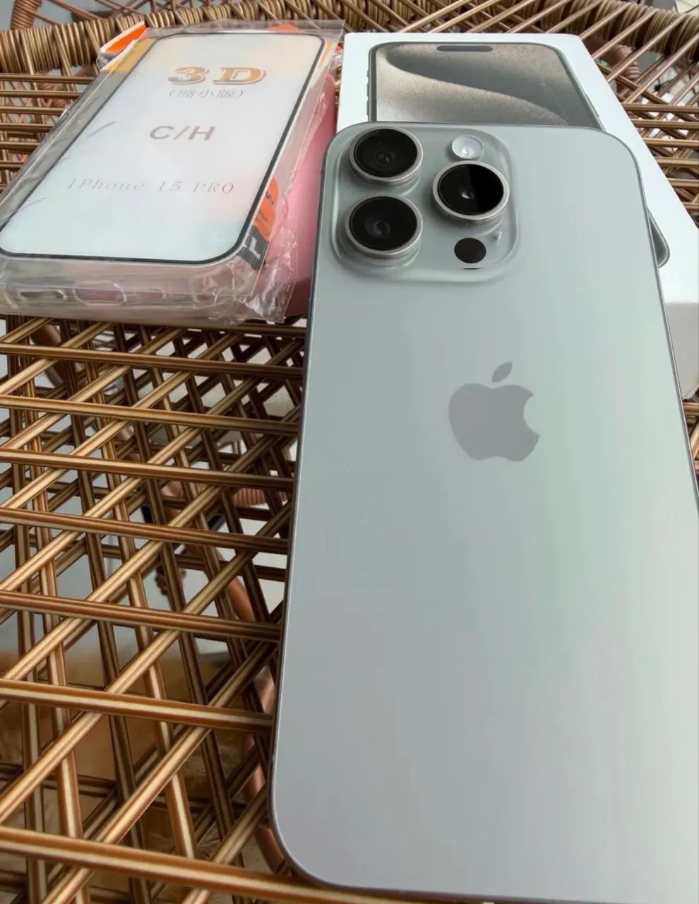 Iphone 15 Pro Max 256GB - Com caixa  - Foto 2