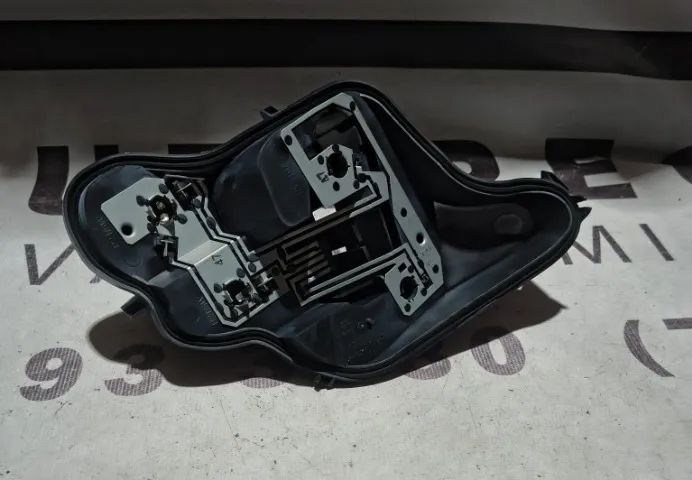 Soquete Lanterna esquerda Citroen Ds3 2012-2016 novo original