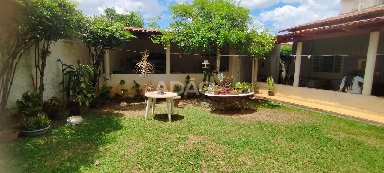 Casa Térrea sozinha no lote 4 quartos com suite quintal - Foto 5