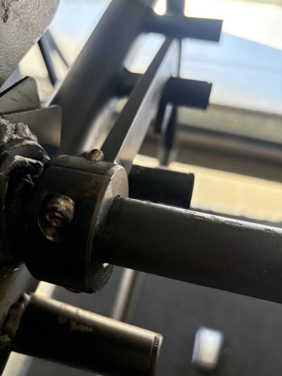 Smith Machine / Barra Guiada - Foto 3