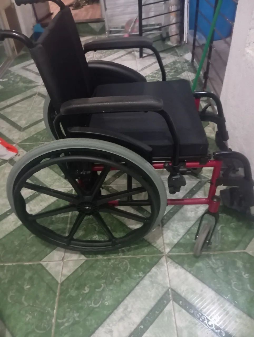 Cadeira de rodas  - Foto 3