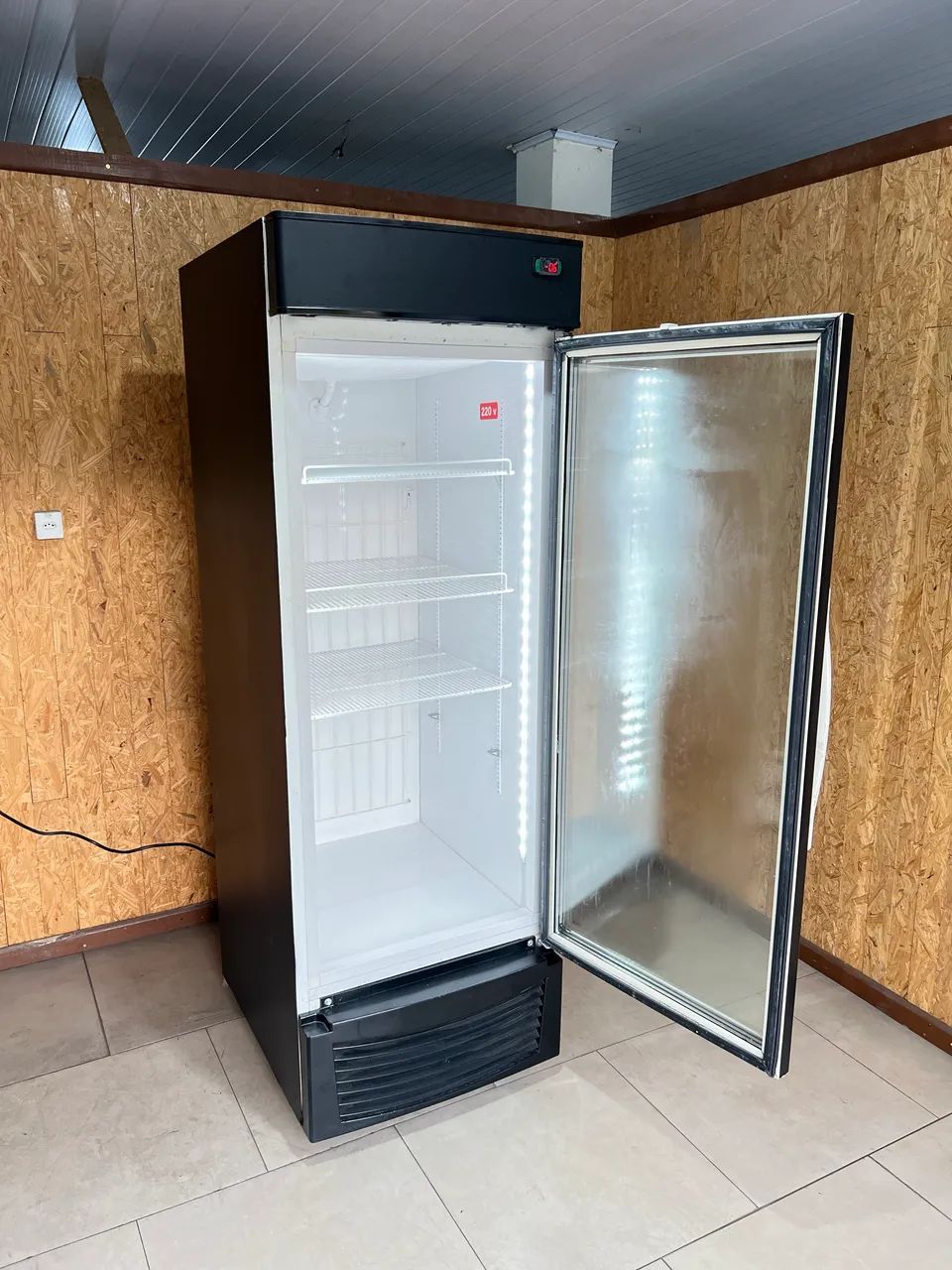 OPORTUNIDADE DE FREEZER VERTICAL - Foto 2