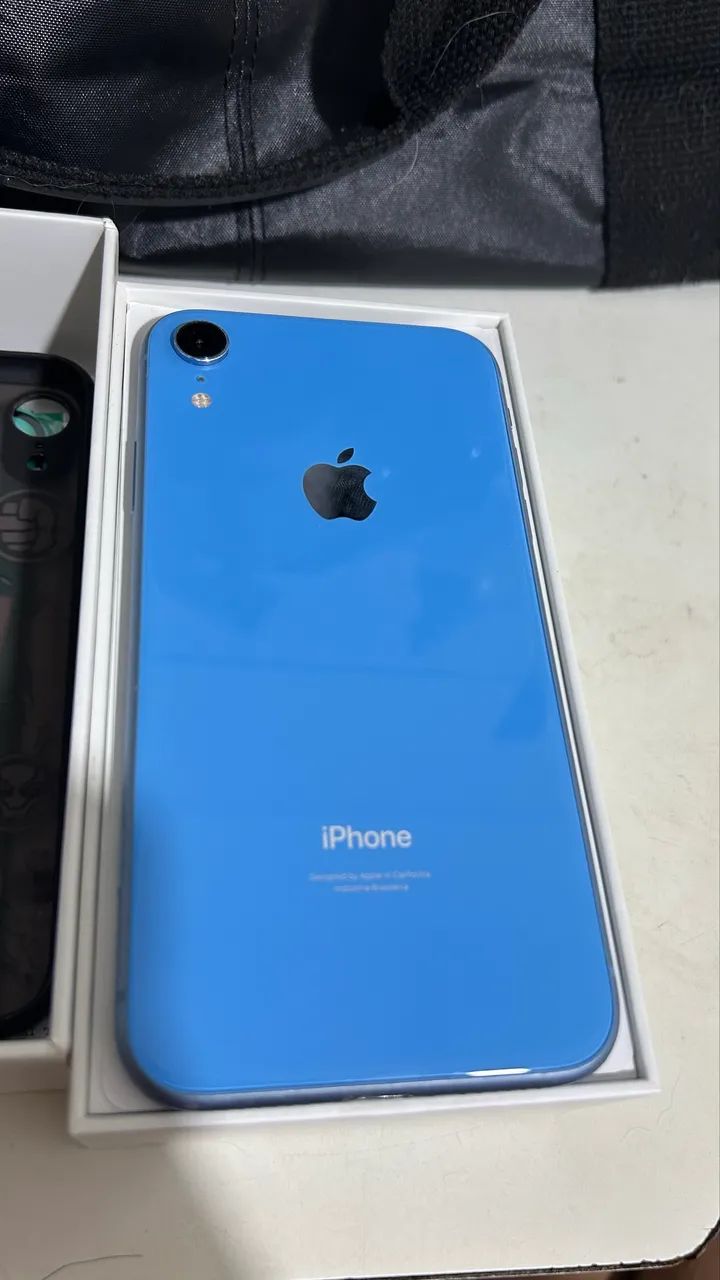IPHONE XR AZUL DE 128GB CONSERVADO - Celulares e Smartphones