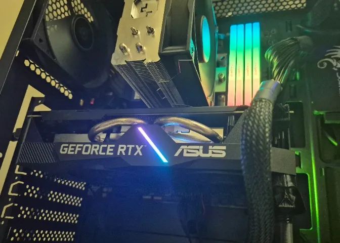 Placa de vídeo Asus RTX 2060 6GB OC Dual Fan LED - Na caixa!