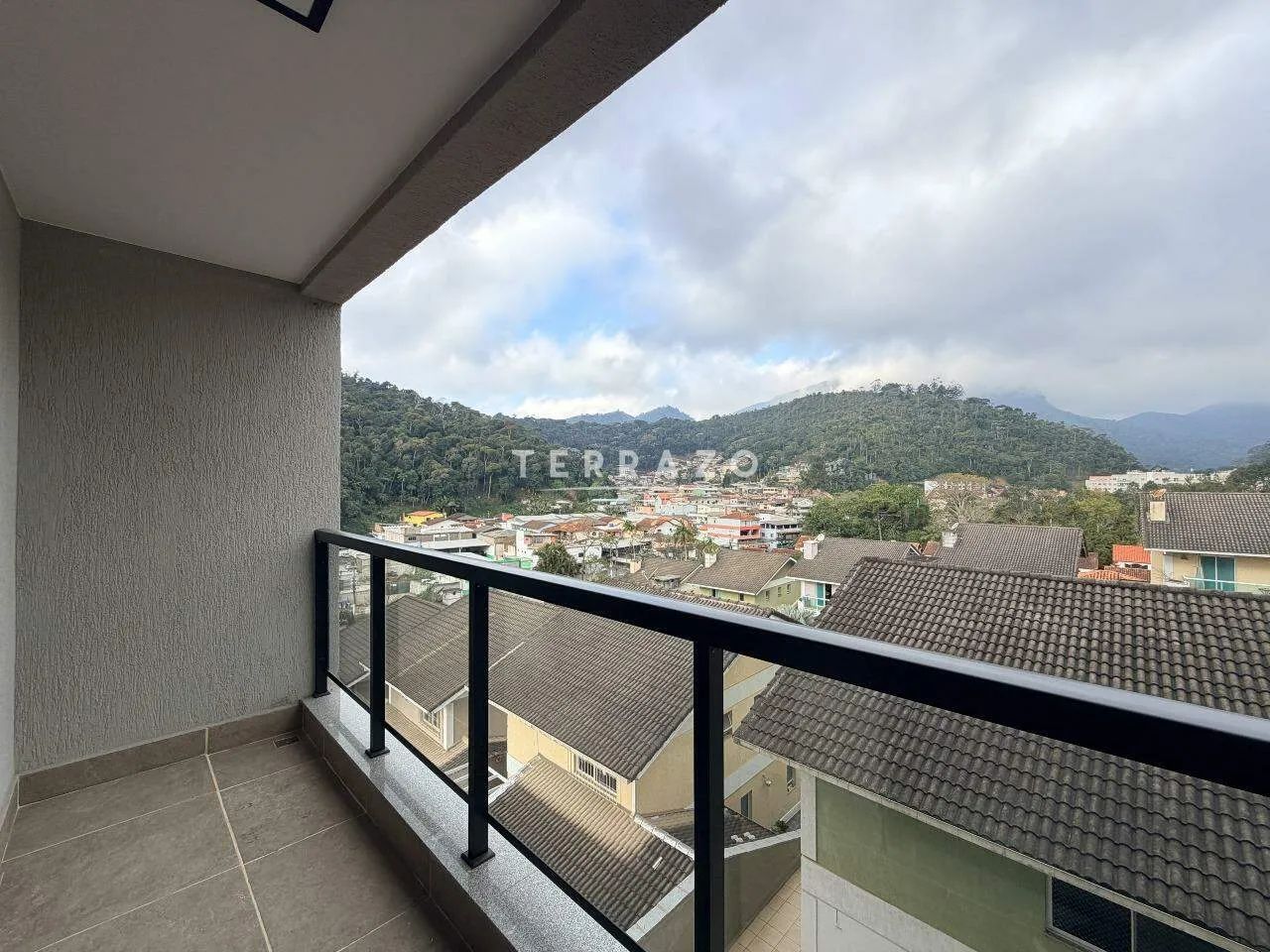Apartamento 2 Quartos com Varanda em Teresópolis  Várzea/Ermitage - Foto 5