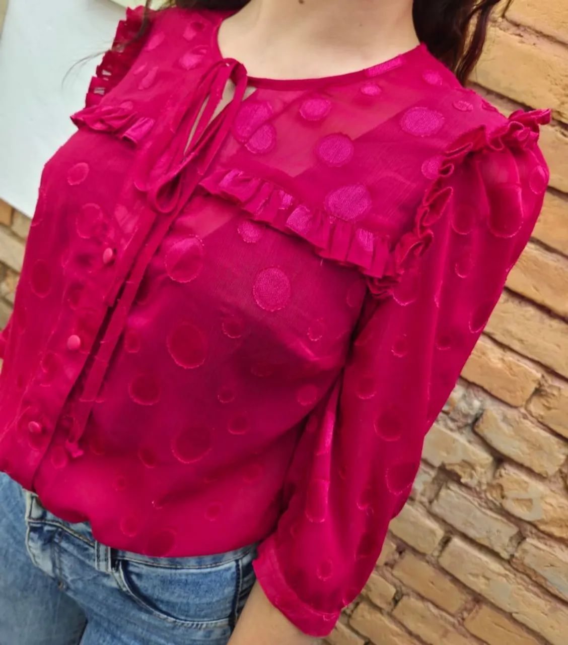 Blusa feminina em Chifon com Poás em Relevo - Foto 3