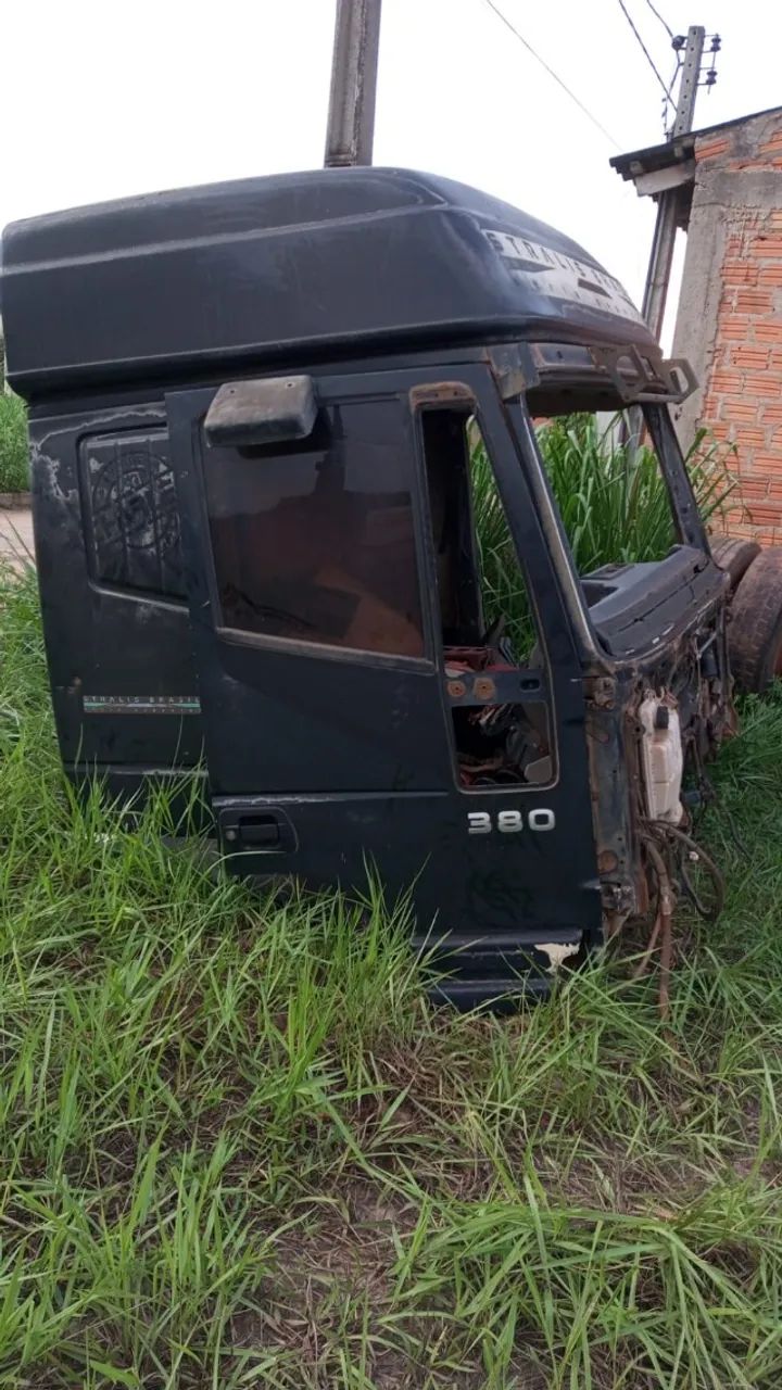 Cabine Iveco NR 380 teto alto 2007 - Foto 5