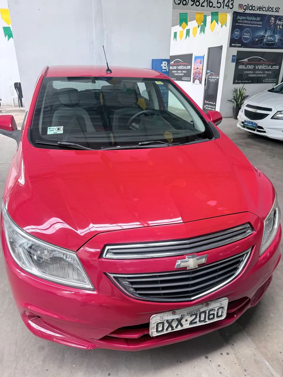 Chevrolet Onix ONIX HATCH LT 1.0 8V FLEXPOWER 5P MEC. 2015