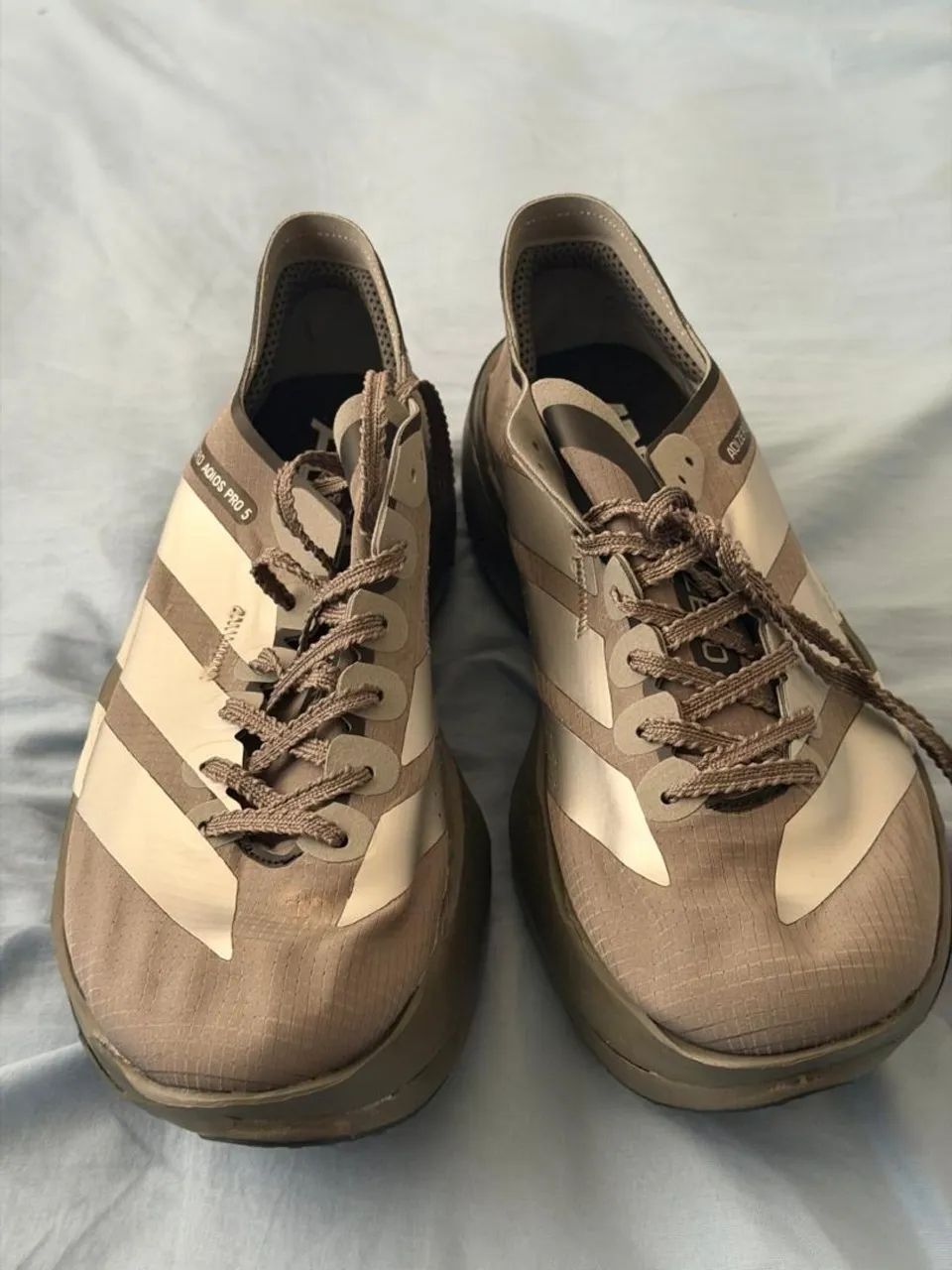 Adizero cinza rép