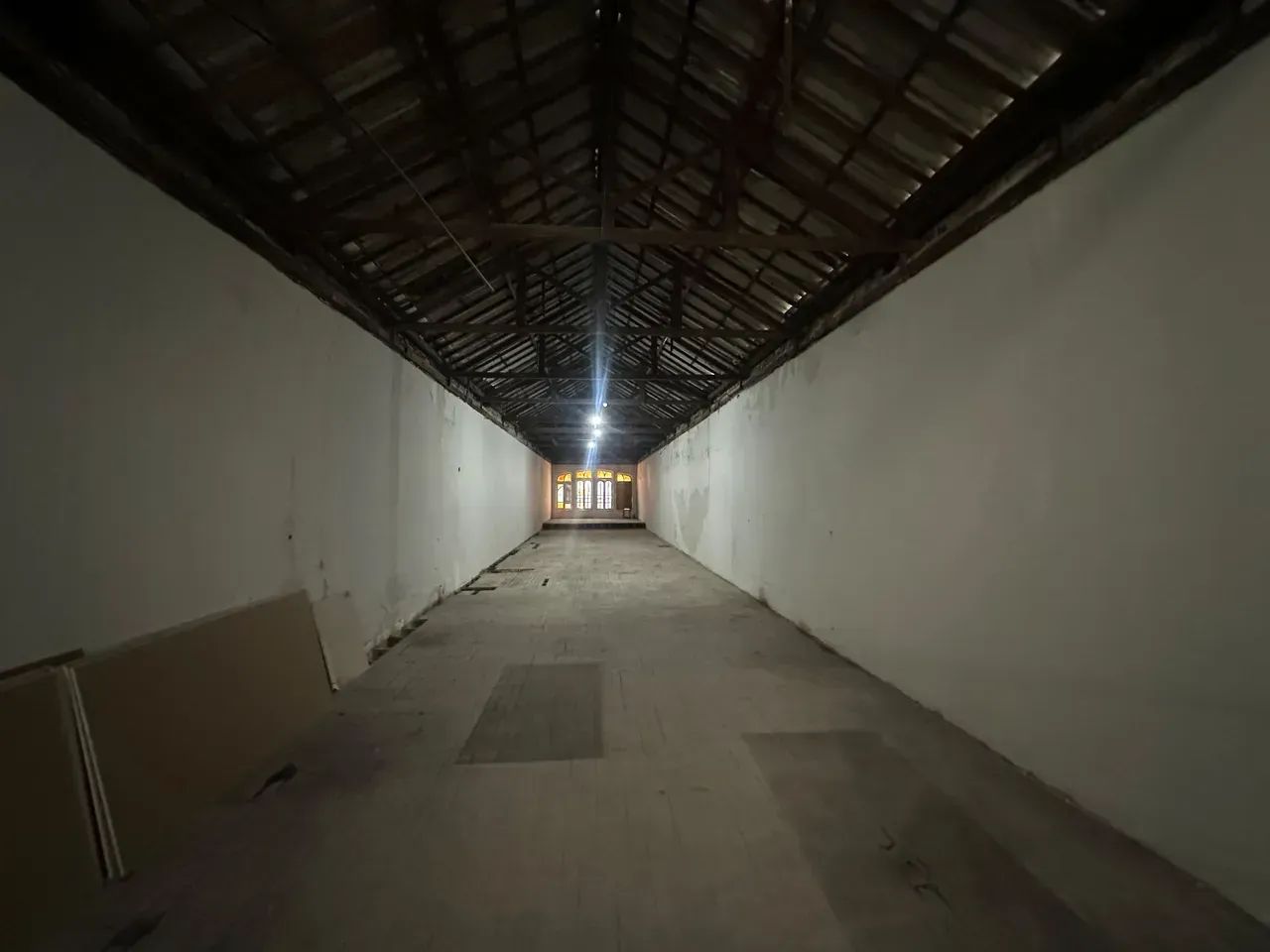 GALPÃO COMERCIAL PARA LOCAÇÃO NO CENTRO DE SANTOS