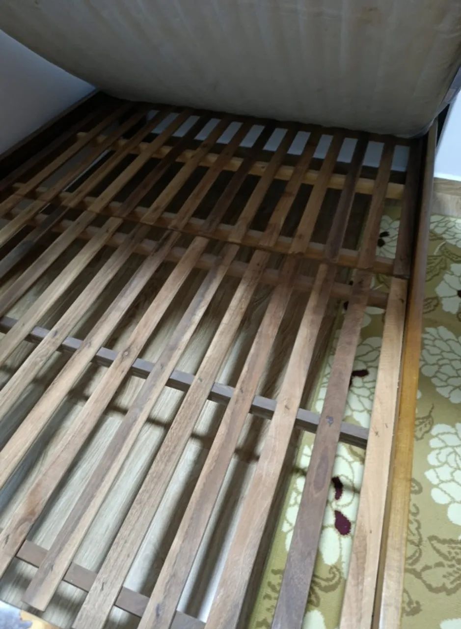 Cama de madeira maciça  - Foto 5