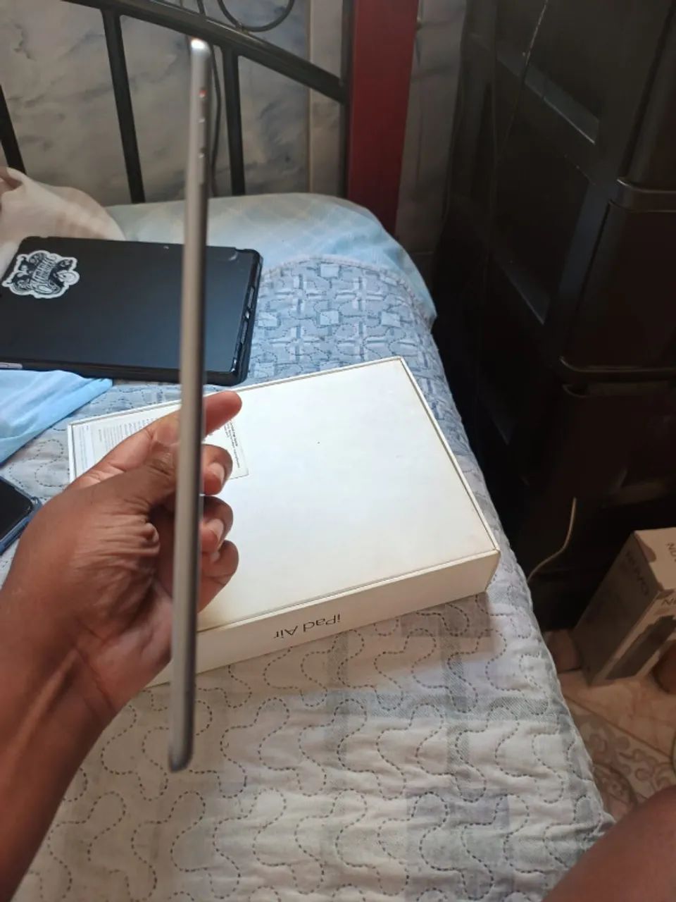 iPAD AIR, na caixa e com acessórios - Foto 4
