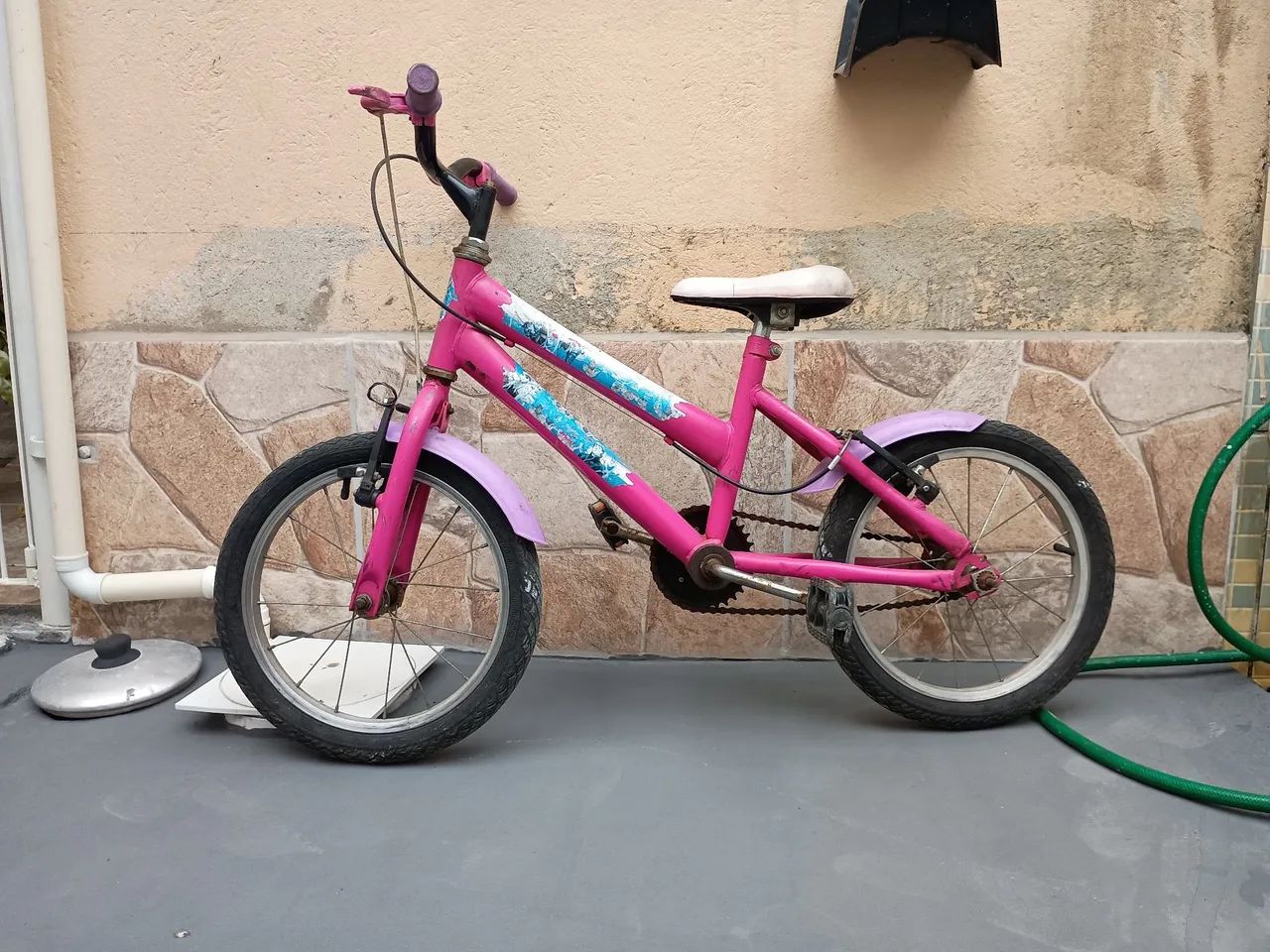 Vendo bicicleta feminina infantil  - Foto 3