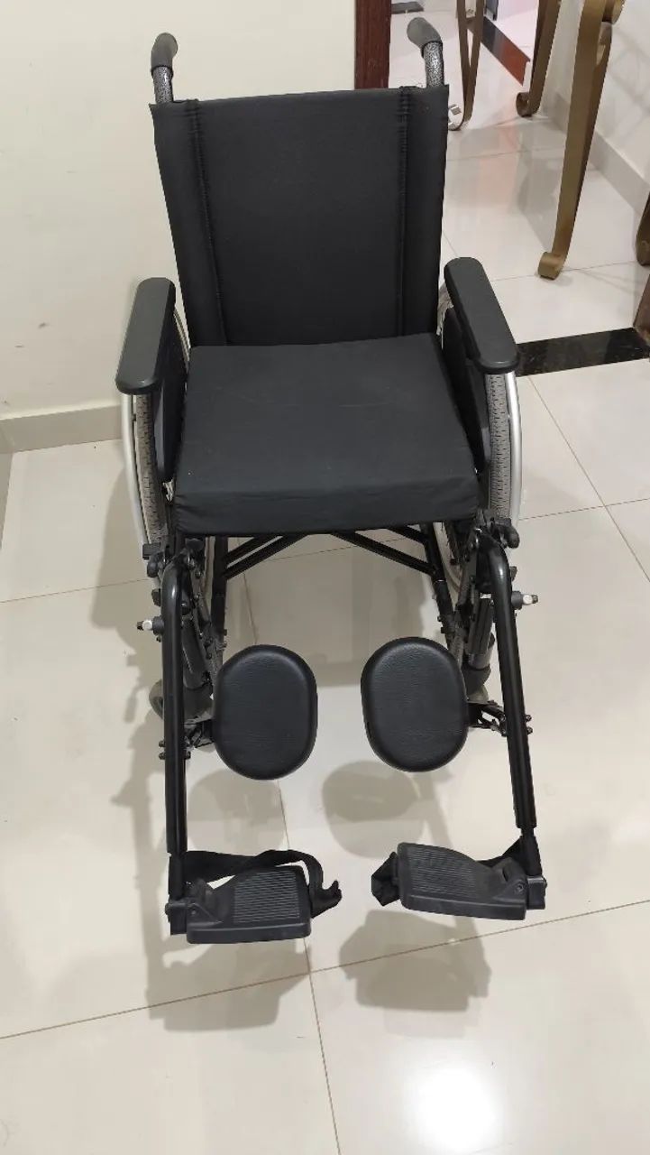 Cadeira de rodas  - Foto 2
