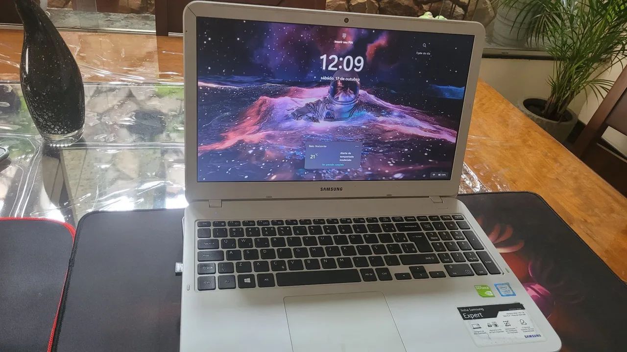 Notebook Samsung i5+placa de vídeo Nvidea
