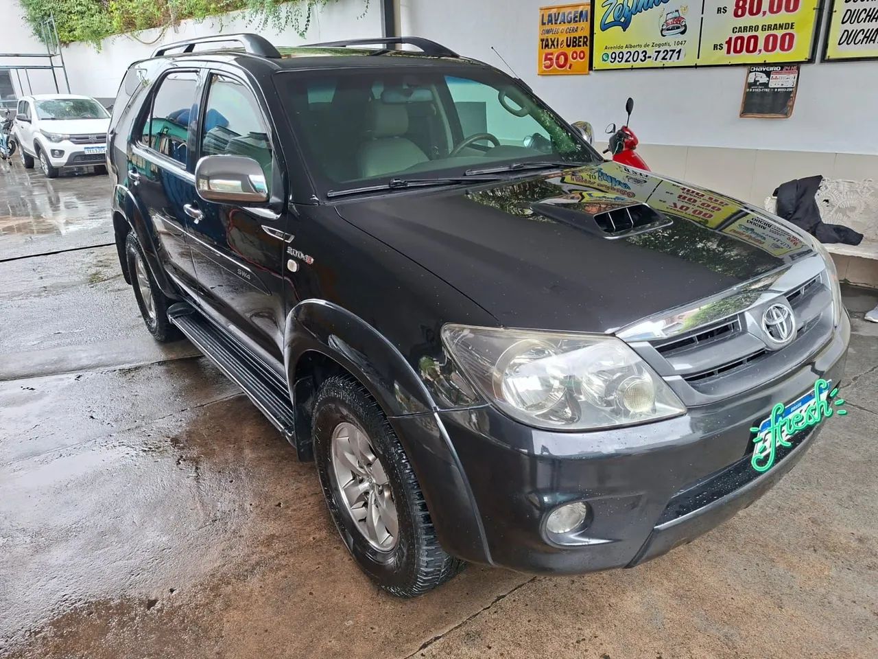 Toyota Hilux SW4 SRV D4-D 4x4 3.0 TDI Dies. Aut, foto 4 de 19