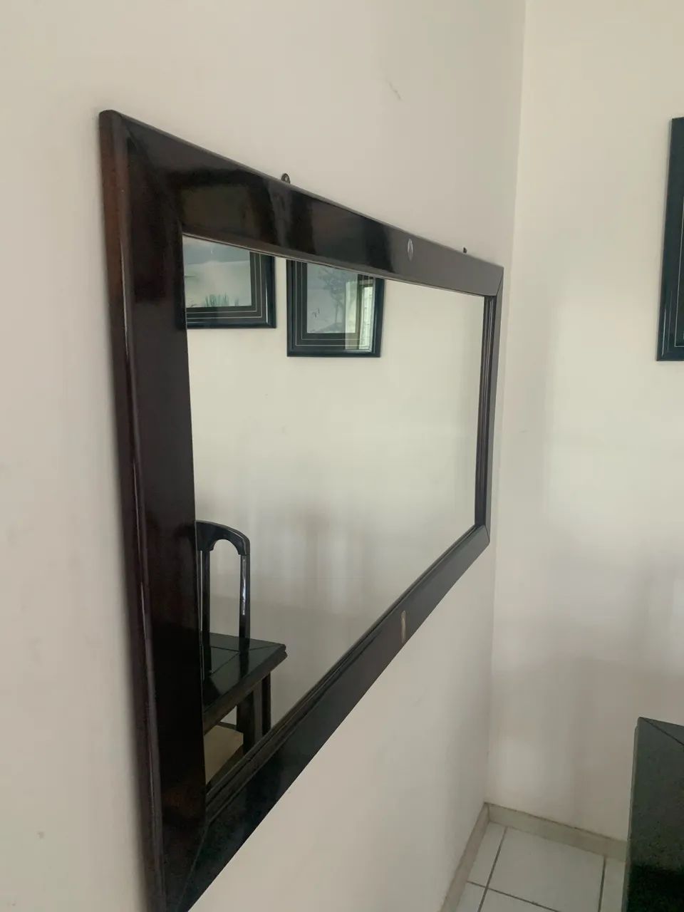 Mesa de Madeira com 6 cadeiras e espelho - Foto 3