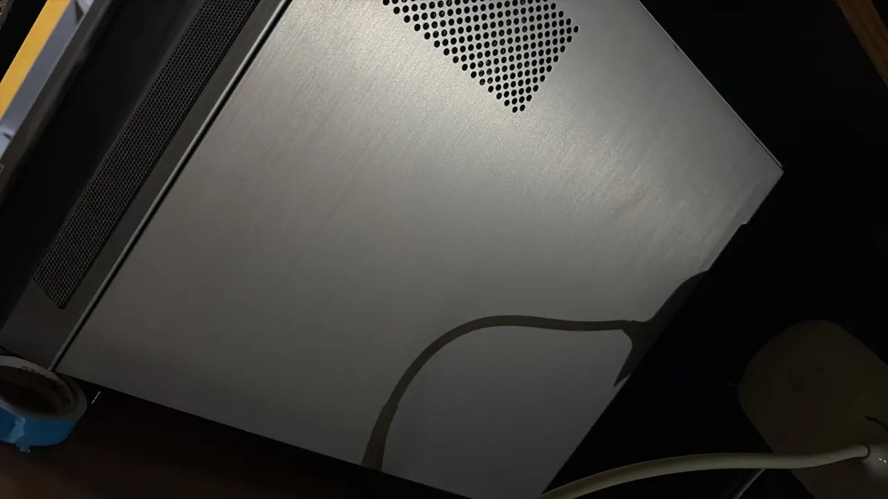 Gabinete lian li mini itx TU150 - Foto 3