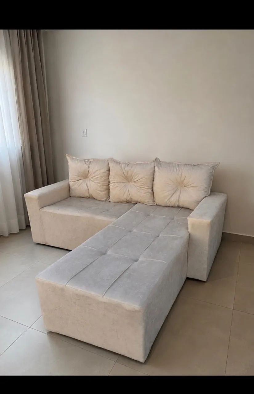 Sofá 3 Lugares Novo - Cor Bege 