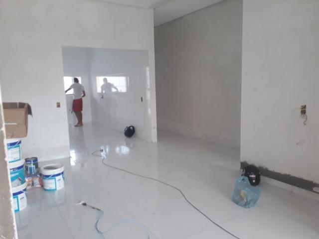 Imóvel novo em obra, com 03 quartos sendo uma suite com closet - Foto 4