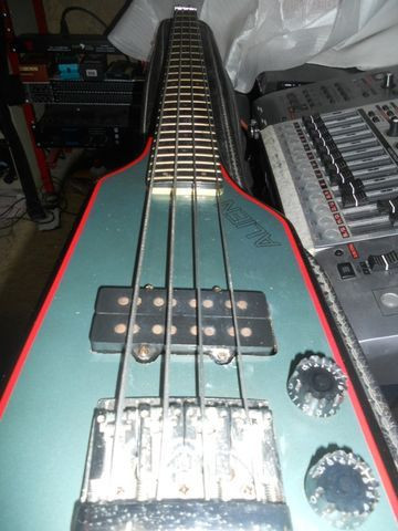 Baixo Hondo Alien/Kramer The Duke - Foto 2