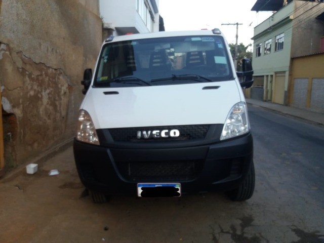 VENDO CAMINHÃO IVECO DAILV 70C17