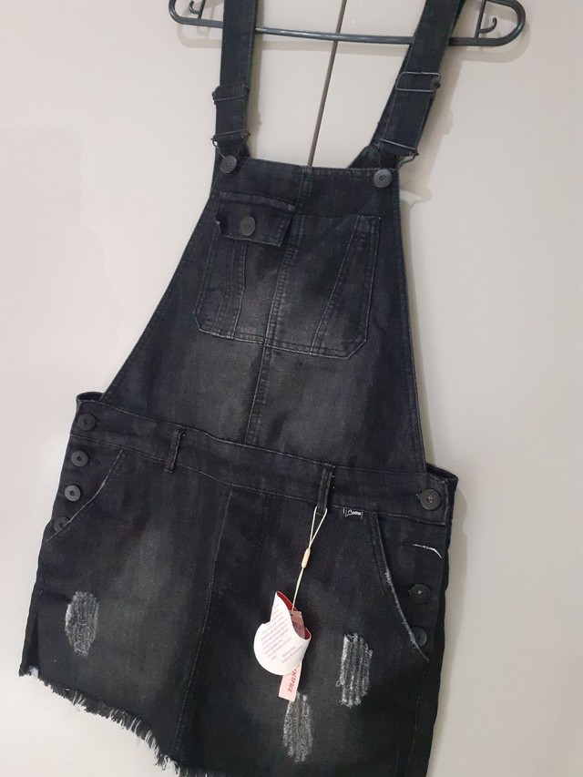 Jardineira jeans 