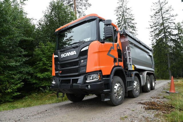 SCANIA P-410