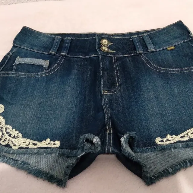 Bermuda feminina Marca Naguchi Número 38