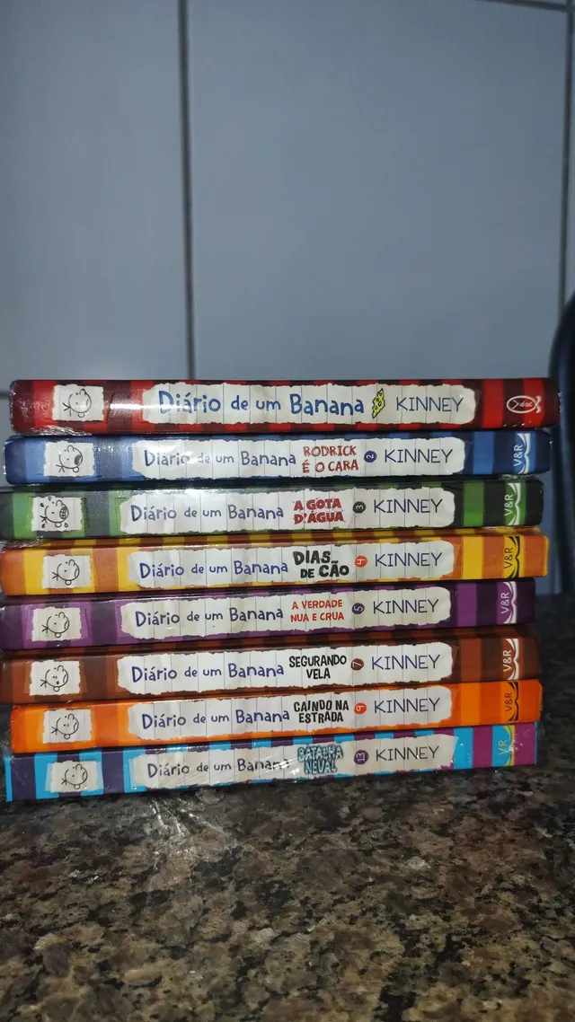 Livro - Diário de um banana 9: caindo na estrada - Livros de