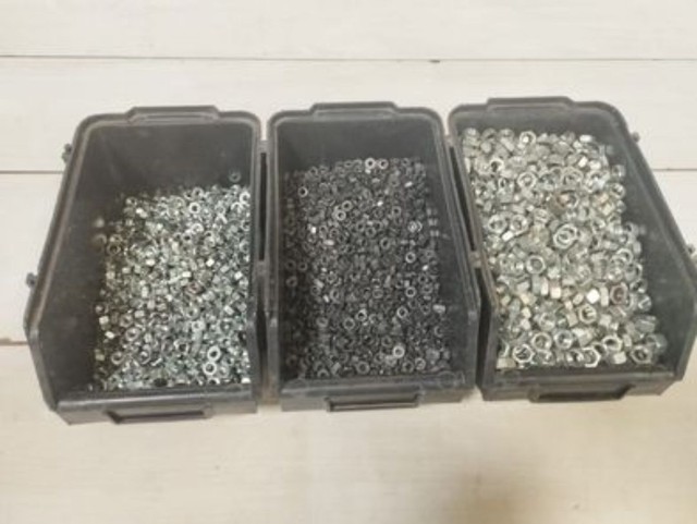 Lote parafusos arruelas parabolts fixadores  1.500 kg - Foto 2