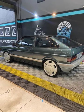 Gol GL 1994 com aro 17 e rebaixado