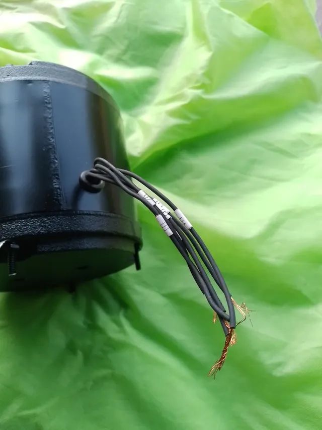 Motor trifassico 1/2 cv ventilador  aviário industris - Foto 2