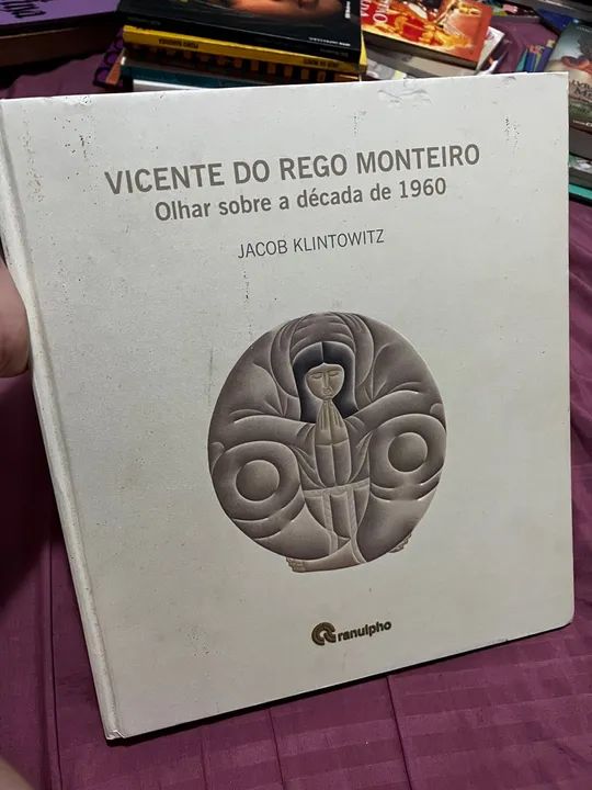 Livro Vicente do rego Monteiro 