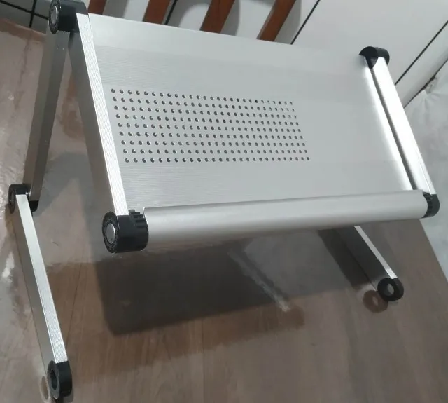 Mesa articulada para notebook