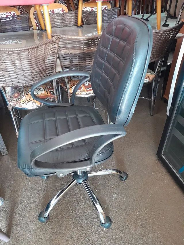 CADEIRA GIRATÓRIA, LEIAM: - Foto 5