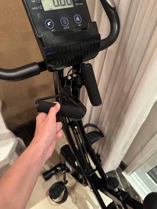 Bicicleta Ergométrica Vertical Dobrável Cadence X Odin Fit - Foto 3