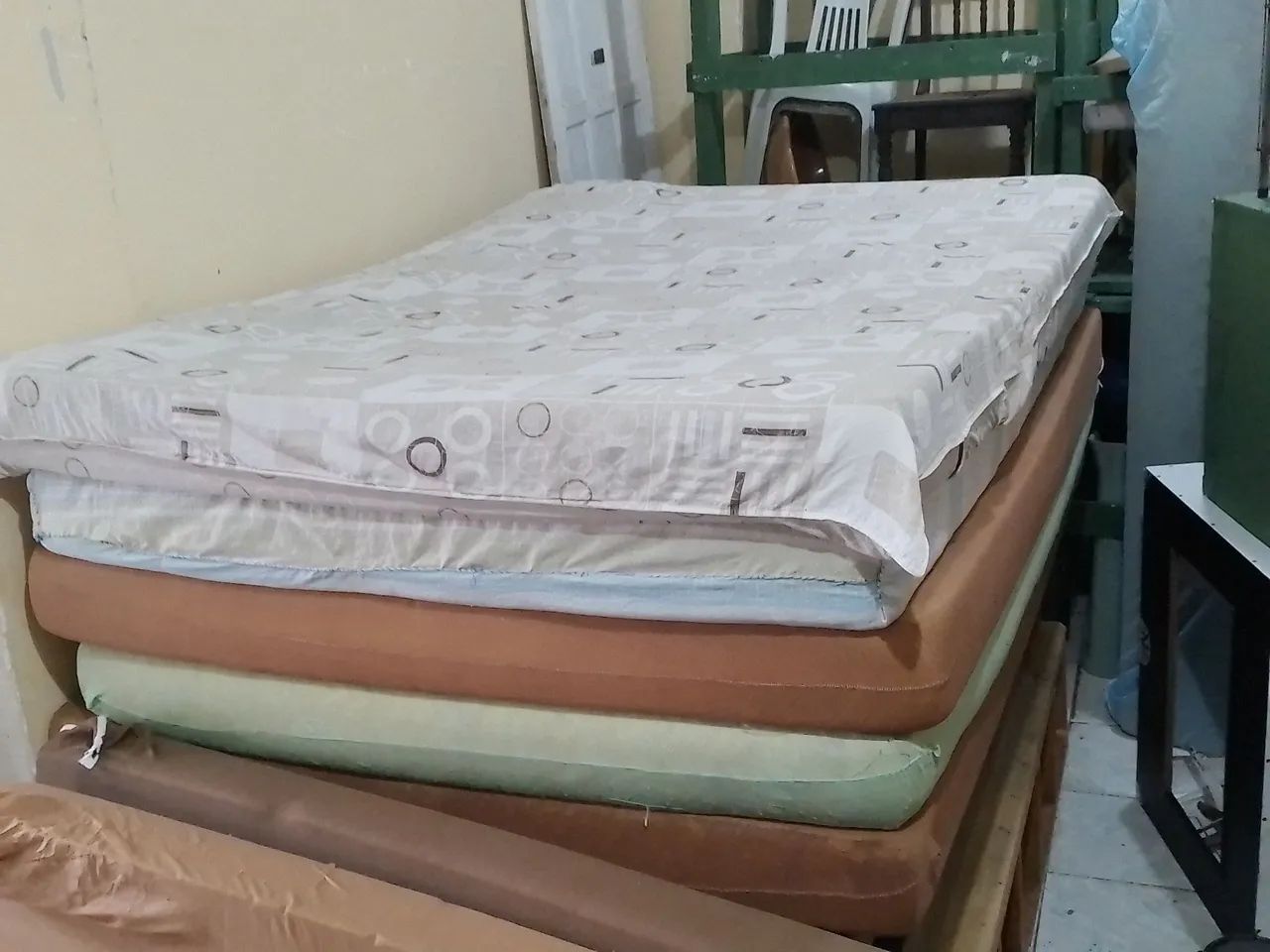 Casal ,( Colchão  160$ cada )