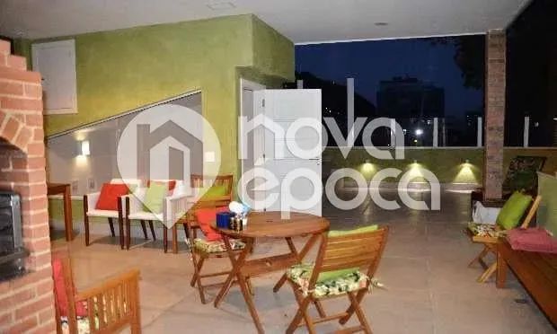 Humaitá | Prédio 5 quartos, sendo 1 suite