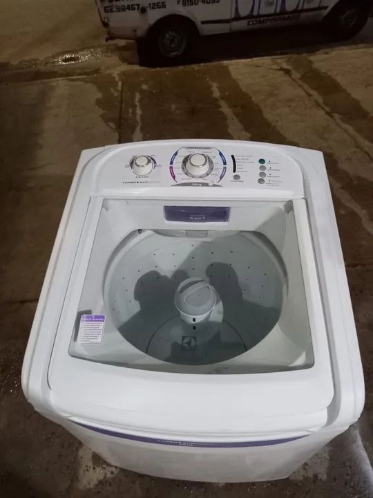 Máquina de Lavar Eletrolux 13 kg semi nova - Foto 2