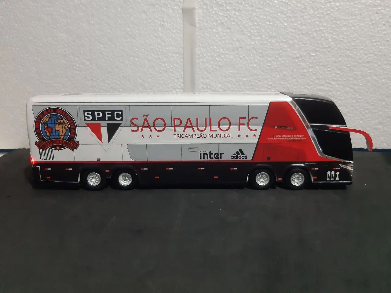 Ônibus do São Paulo FC - Tricampeão Mundial - Foto 3