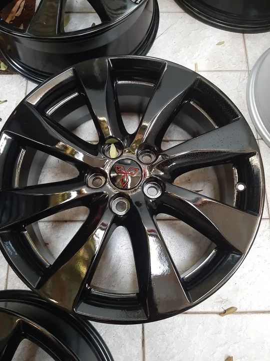 Reparo de rodas soldas alinhamento de rodas empenadas  - Foto 3