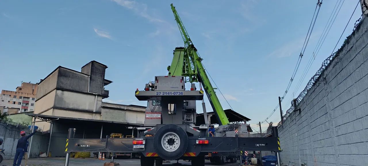 Caminhão munck disponível, GUINDASTES 70 85 e 100 toneladas disponível. - Foto 5