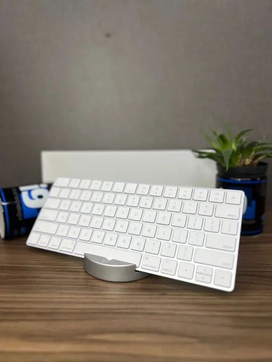 Teclado Apple Magic Keyboard  Model A1644 Cor branco  Acompanha caixa e cabo - Foto 5