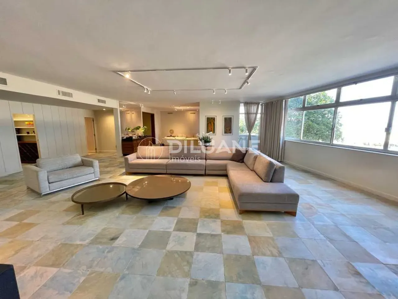 Apartamento : / Residencial / Copacabana