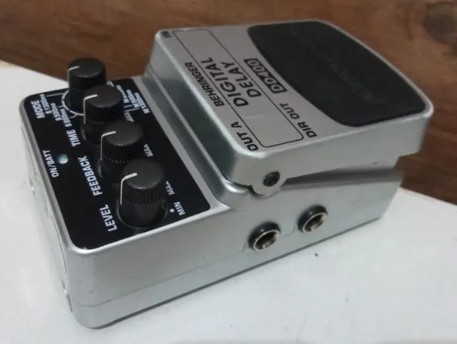 Pedal Delay DD400 Behringer  - Foto 2