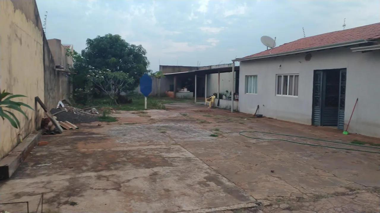 Casa com quintal 