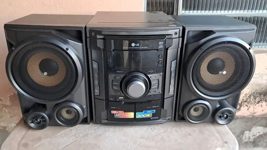 Mini System LG 200 rms Pendrive Radio64168582859778120